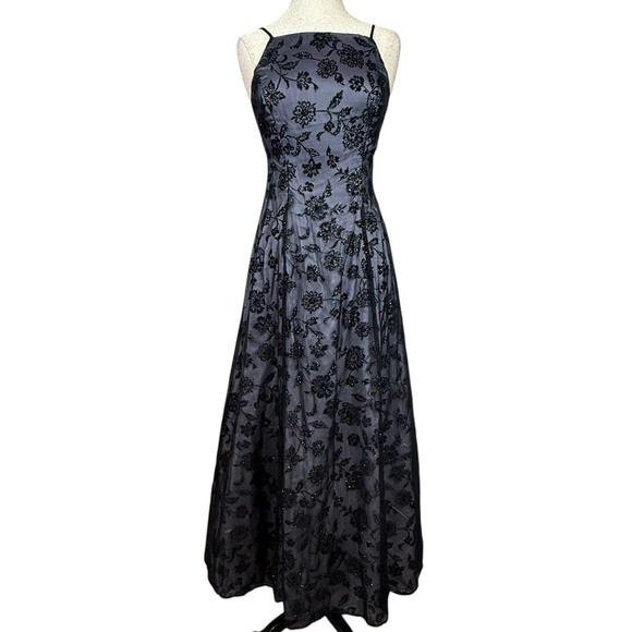 Morgan & Co Grey Dress